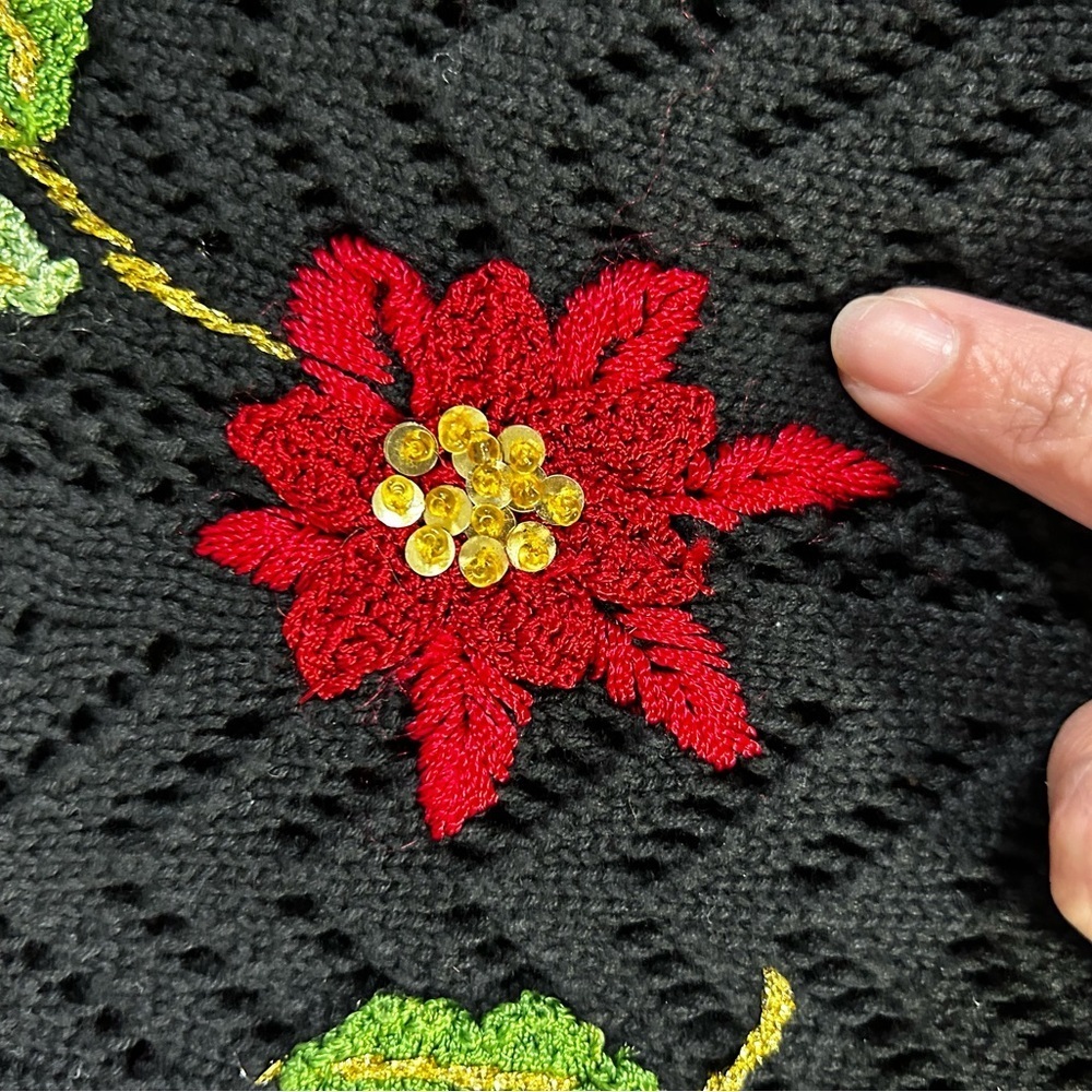 Storybook Knits Beaded Embroidered Christmas Poinsettia Santa Holiday Sweater M - Picture 11 of 11